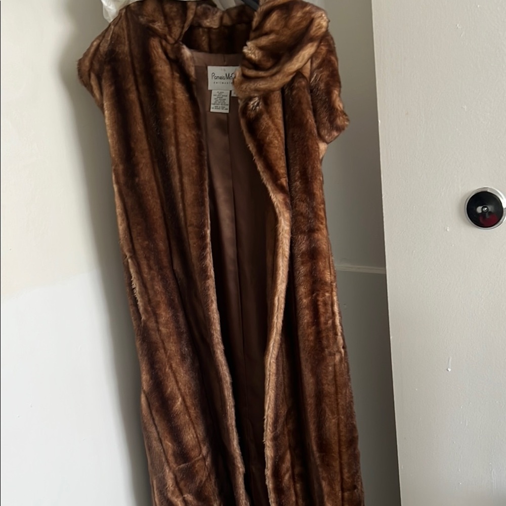 Pamela McCoy Faux Fur Vest